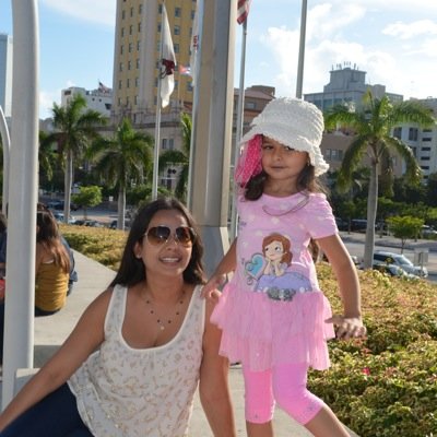 Working mother n wife, with love of God n family. Finding fulfillment in helping others n leading by example for my daughter.