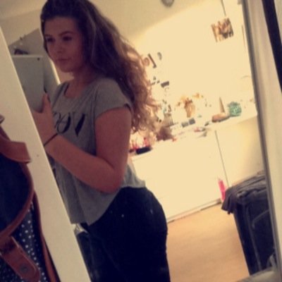 Instagram: mariekehoogerwerf                Snapchat: mhoogerwerf