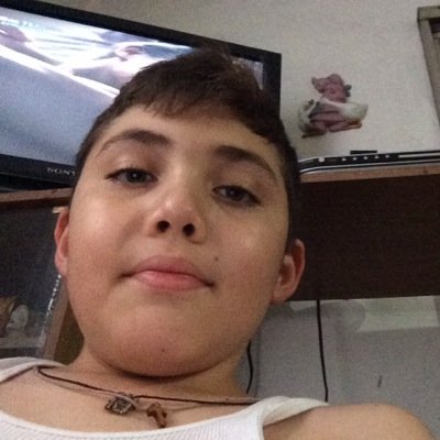 Soy un niño que le encantan los videojuegos y hora de aventuras ~_~