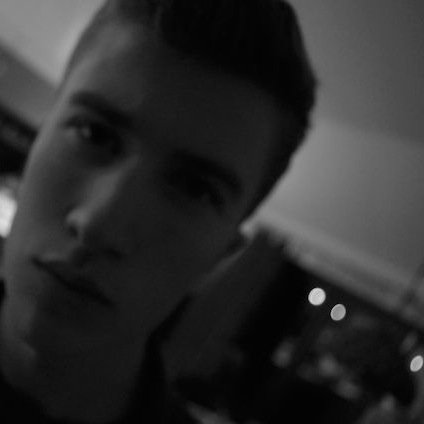 lrsgledhill1's profile picture. Noob photographer.