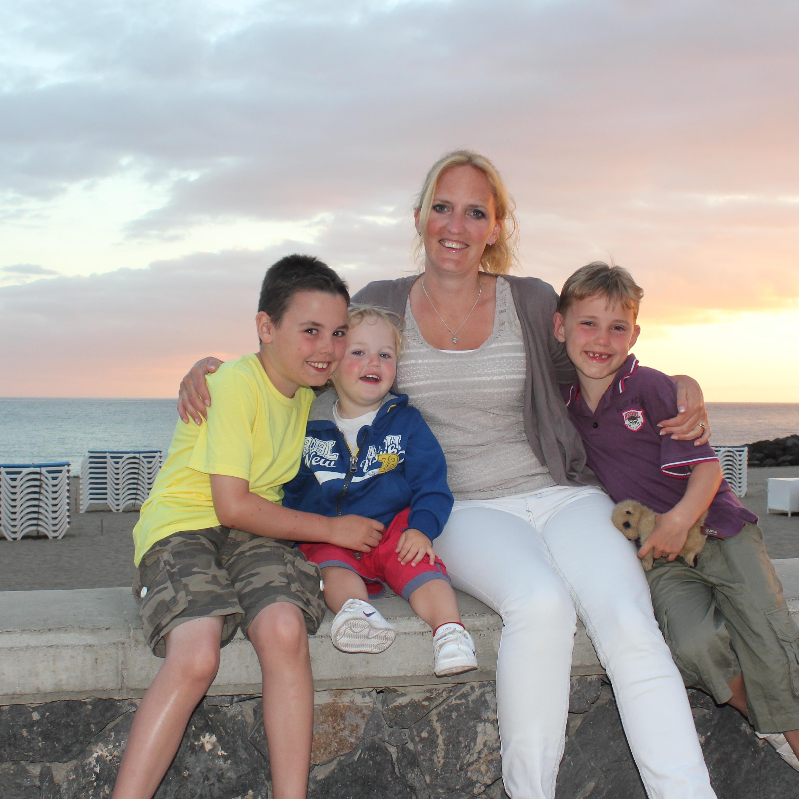 Dowsettr2's profile picture. 