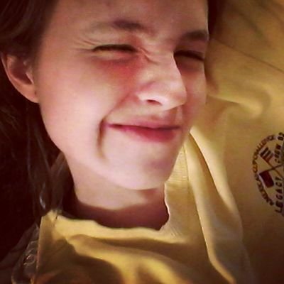 ClariPelaez1's profile picture. 