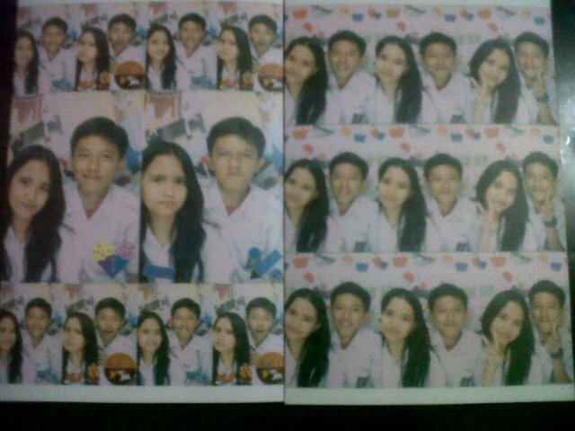 IkhzaMahendra's profile picture. 