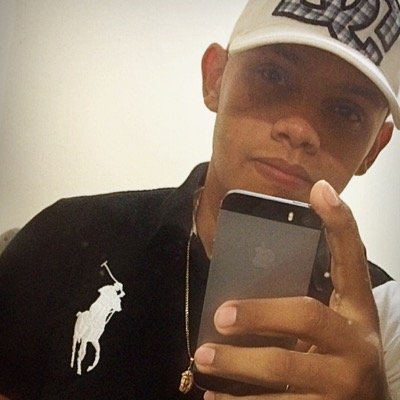 Não existe pessoa certa nem pessoa errada. O certo pode virar errado, e o errado pode dar certo.