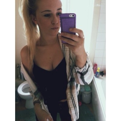 _channiece's profile picture. cambridge insta; _channiece