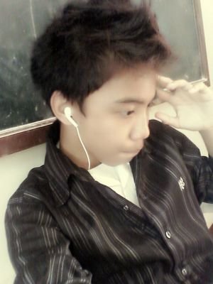 acrobot24's profile picture. Live While We're Young