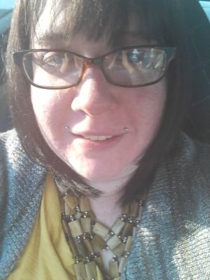Geek girl weirdo. I heart books, TV, movies, music, video games, anime, and art. A mom, domestic partner, student, feminist, Democrat, bisexual, polyamorus, etc