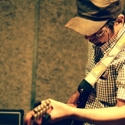 fillmoreBB's profile picture. 音楽とコーヒー、カメラ好き。
最近の趣味は焙煎と包丁研ぎ。