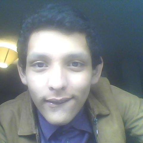 Dios es mi camino 
Skateboarding  es mi pacion
Nadador dibujante futbolero
Hala Madrid . Y que  viva Municipal