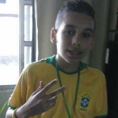 Brilhando em vida, sorrindo à toa só vibrando amor e paz ♪