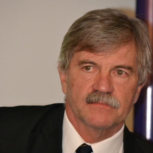 CarlosMercapide's profile picture. NyC en Ing. Jacobacci (Rio Negro - Patagonia Argentina), Cirujano, Peronista.