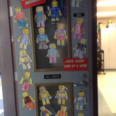 We are a grade 2/3 class in Elora, Ontario excited to share our learning with our friends and families in our community and around the world.
