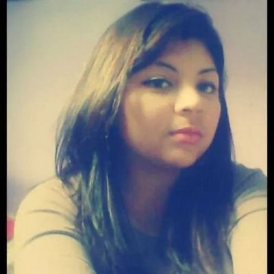 Soy una chica super alegre me encanta salir con mis amigas y amo mucho lo que hago :D