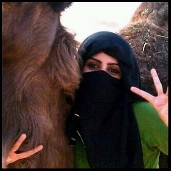 جنوبيه اللي تشل القلب وعروقه
تحفه من الزين دلوعه  حياويه

ذربه برنسيسه عياره و حياويه
لبييه من حب له وحده جنوبيه