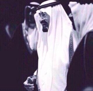 أنـا العفافُ انا الشرف انا مواريثُ الترف نسَل الشيوخُ معربه اُخت الرجال وبنتهُم.