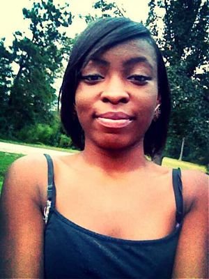 I'm 19 and Single I put family first il never down anyone no matter what we've been through old friends dead new friends where are you holla at ya girl !!