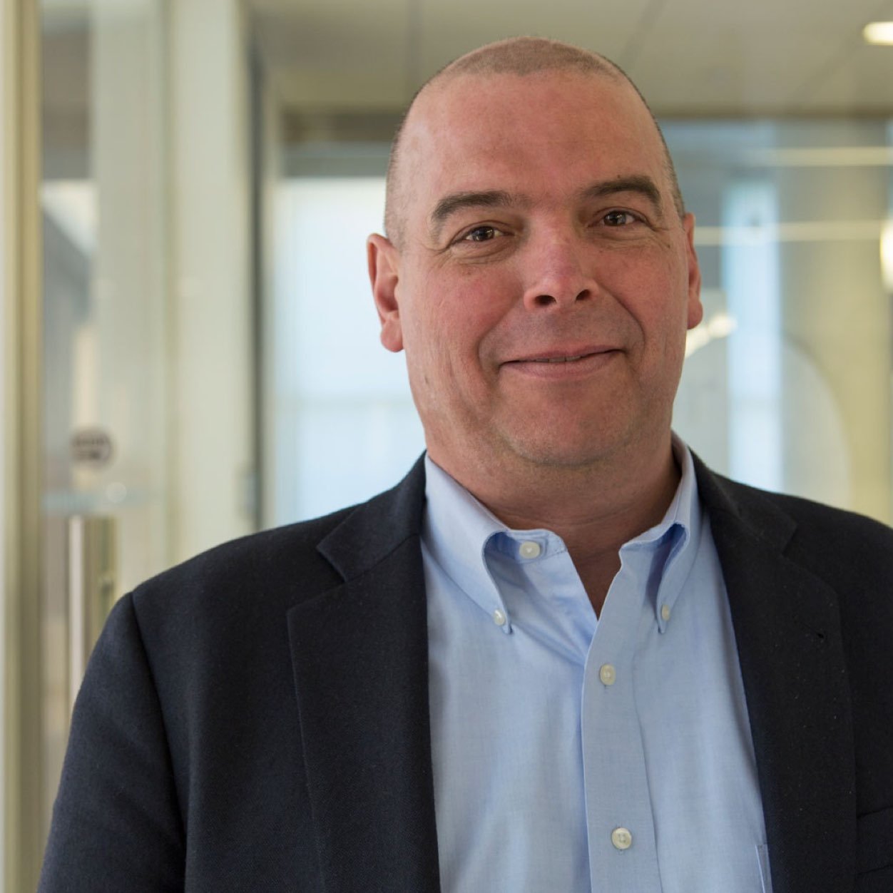 RobertMacCrate's profile picture. 