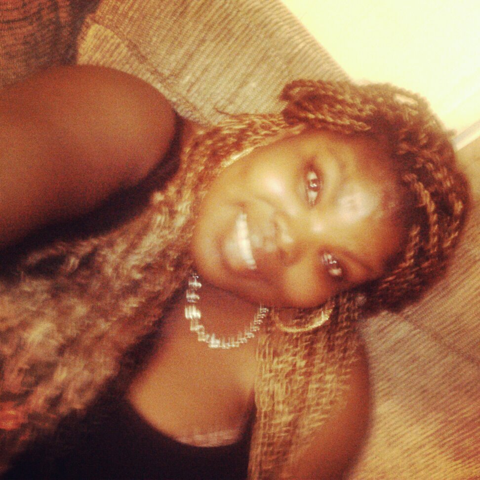 #Senior C/O 15 #Sinqle #TeamBeautiful Im the laid back type ! Kik: Thickness_is_here Instaqram: Nosha_Sep17 Patient and waitinq on him !