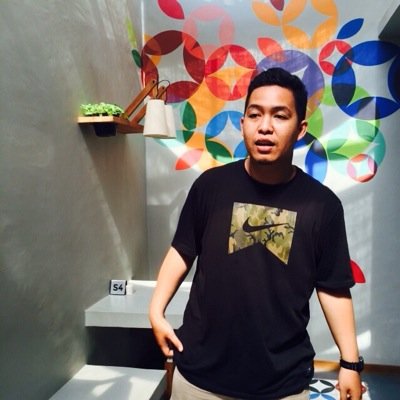 Food lover,Bicycle enthusiast, big fan of 'Ngobrol', Creative Strategist of Redcomm Indonesia
