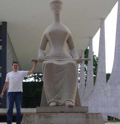 luciano_fr's profile picture. 