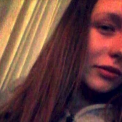 lieg niet tegen de ogen die je met liefde aankijken♡