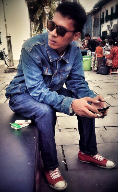adil, jujur, apa adanya & tidak sombong :D