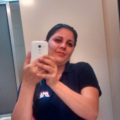 cuide da sua vida e deixe a minha nas mãos de Deus...