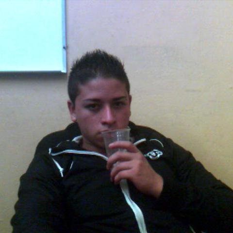 SilvestreAD7's profile picture. SINCERO, AFECTIVO Y ATREVIDO(o típico vulgar) xx