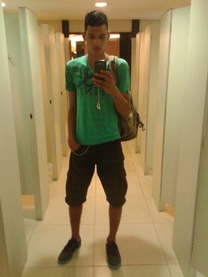 Quero alguem pra convervav e pra mim abracar chama ai Wpp 31 73364489 instagram Melquesedeck_brito Sou muito legal kkkk...'