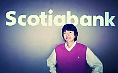 Gestor de negocios, amante de la buena música y soñador por excelencia.