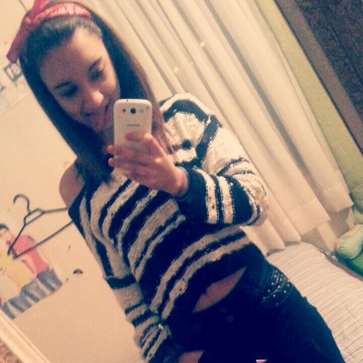 BlockDanii's profile picture. Danii Lobos | 17 y.o | Dance♥ | Pop&Electro | Instagram: Daniilobosr | Snapchat: Blockdanii