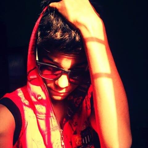I m An Ordinary boy, nothing Special About Me ... JUst A Boy belieber...