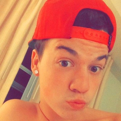 I WANT TAYLOR CANIFF TO FOLLOW ME!