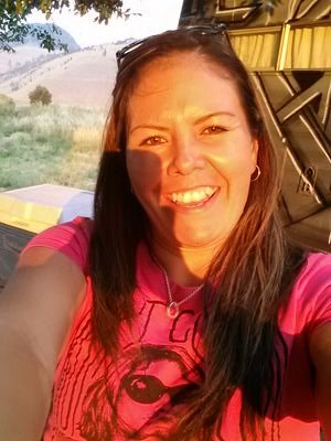 from bc, mommy of 2, love to cook, watch movies and spend time with family.