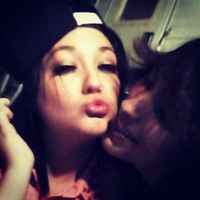 Im one of those ride type of girls . I always keep it 100 & i dont fuck with Fake ass niggas. Eric Gardner has my heart @EricDankGardner