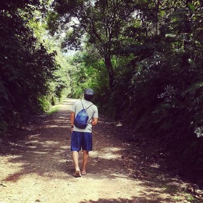 cada dia cuando me despierto siempre estas en mi corazon.. 3