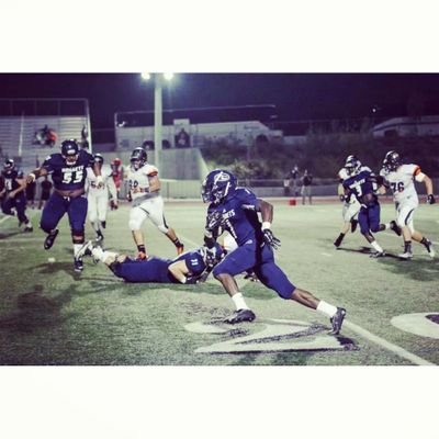 Professionally trained college athlete,chasing and accomplishing goals. Reaching for the NFL. #Golden#Fullerton#Hornetnation