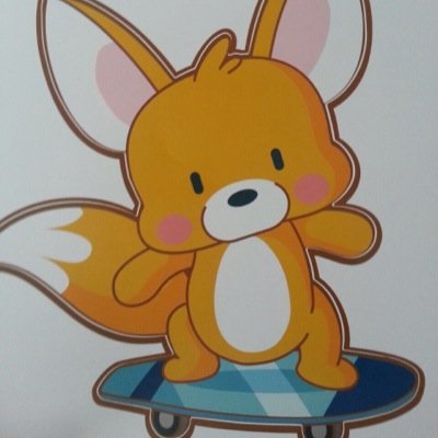 unsichtbar_'s profile picture. her heart was a secret garden and the walls were very high