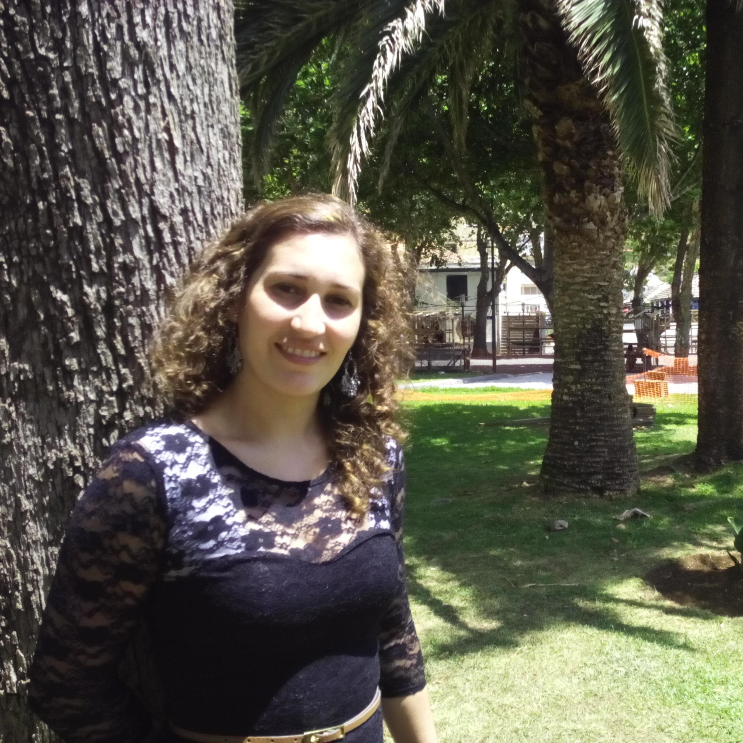 MA Multimedia Journalism. Loves to travel and get to know new cultures.