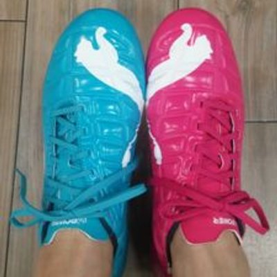 エリ 前のキーパー練習着だーrt Soccerugfilez 深夜にバイエルンの新ユニフォームがダサい と嘲笑ったのだが 昼に日本代表u 21のユニはその1億倍もダサいという事を知らされた Http T Co Tzh2meghgv