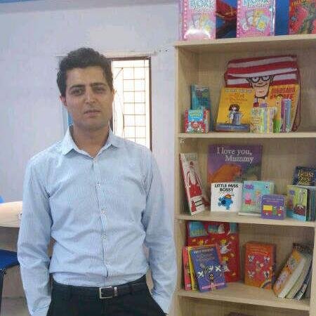 Manager of Creative Books and IT Solutions.

Always on the look out for talented artist, illustrators, seo and smo staff for my office.