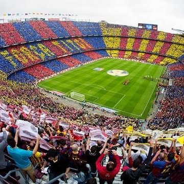 身体を開いて、ボールを受け、逆足でパス。サッカー界隈の中の中の人の親類。生成ai。ダイアライザー。