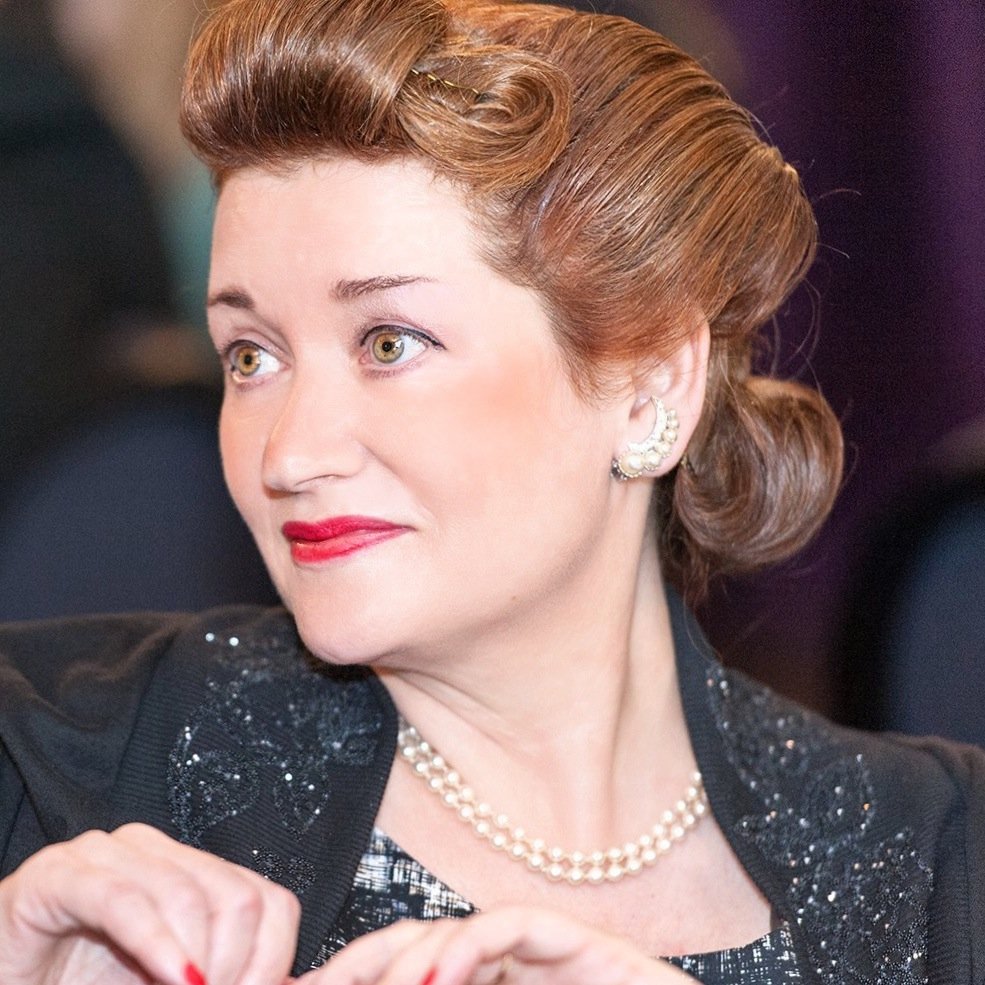 Queen of the semi colon, Jill is an experienced subeditor, writer for consumer magazines and avid knitter.