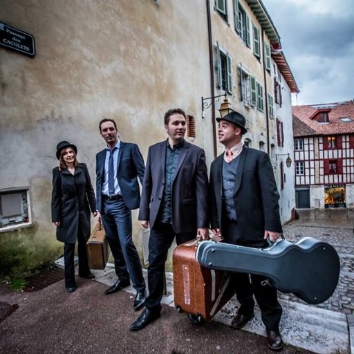Les Pères Peinards, groupe de jazz manouche français basé à Bordeaux (33) et dans les Landes (Pissos - 40) Nouvel album La vie en Pères Peinards disponible !