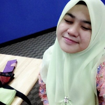 amirahzain's profile picture. semoga hari esok lebih baik dari hari ini..