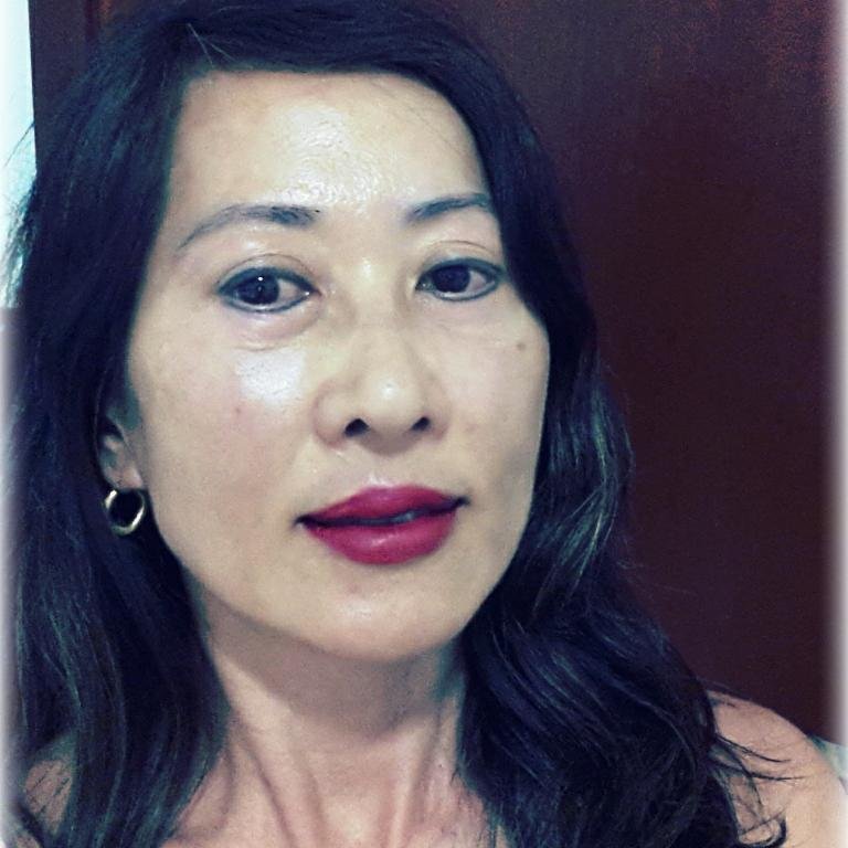 Parecerista e Profissional independente de edição e revisão de textos. Auxilio novos autores a melhorarem suas obras literárias.