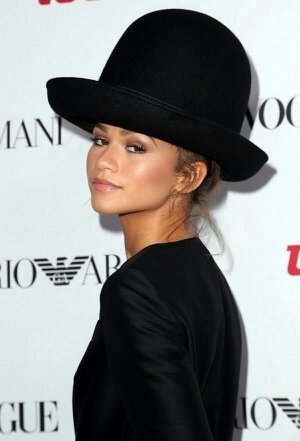 I love zendaya .she is best in the world:)