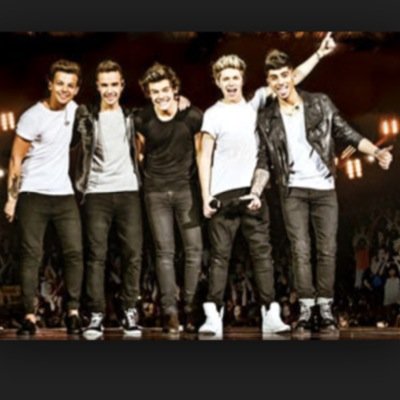 1D FanPage! posting the hottest pics of your favorite 1D members!