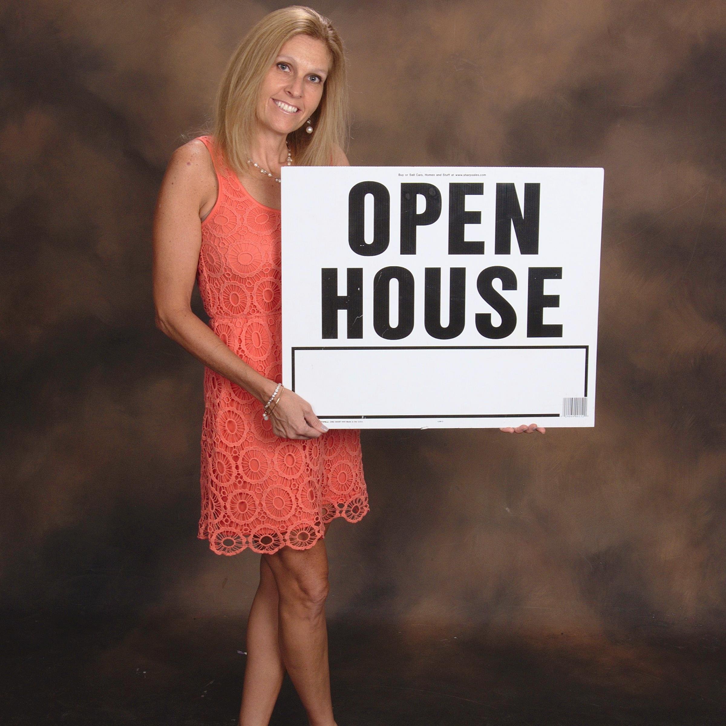 Let my 27+ years of Real Estate expertise work for you. Relocation & Luxury Home Specialist. Call Sue Susman, Berkshire Hathaway Home Services @ 954-478-0974!