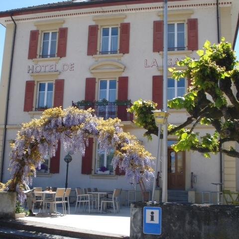 Hôtel-restaurant, 14 chambres